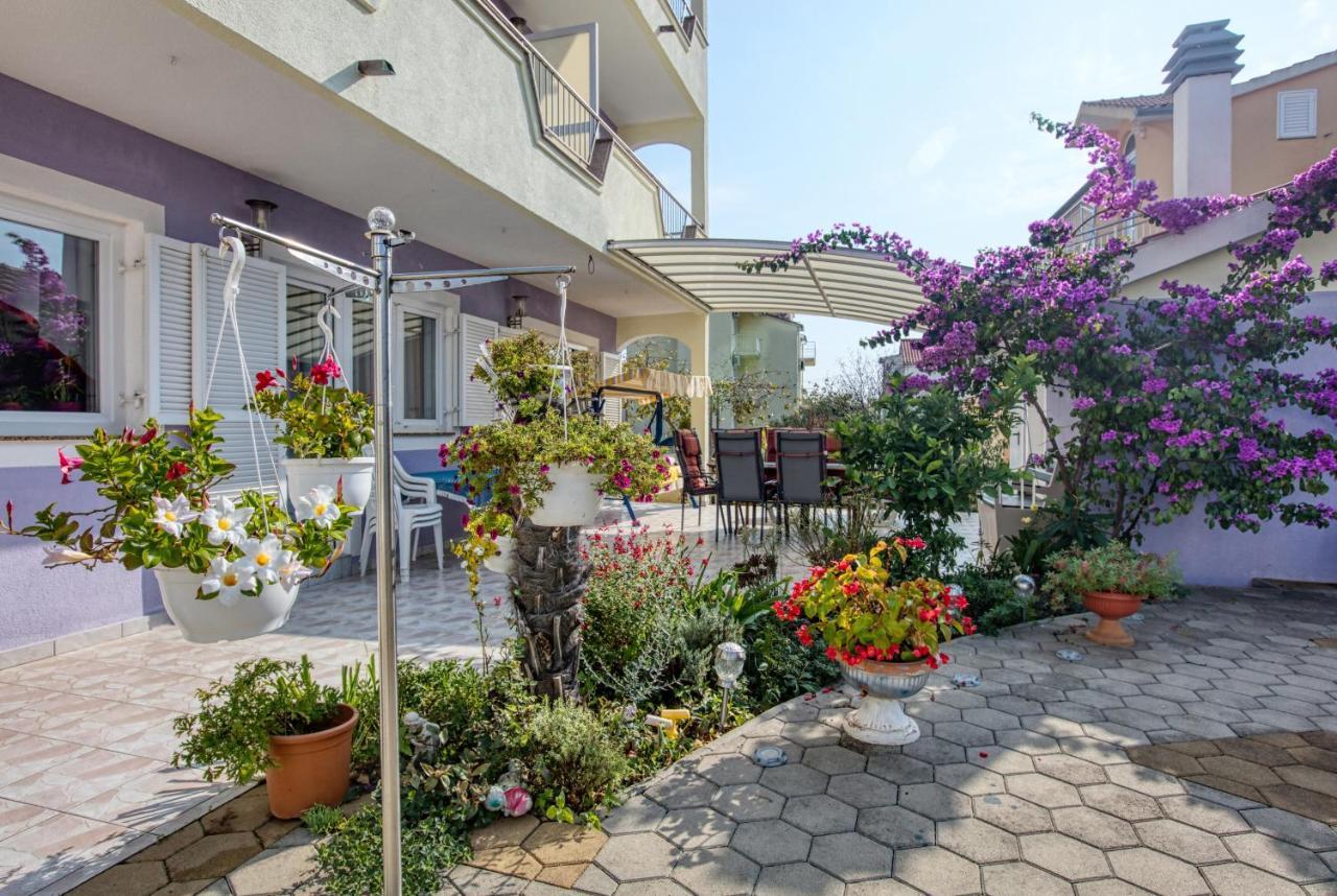 Apartments With A Parking Space Vodice - 6178 Exterior photo