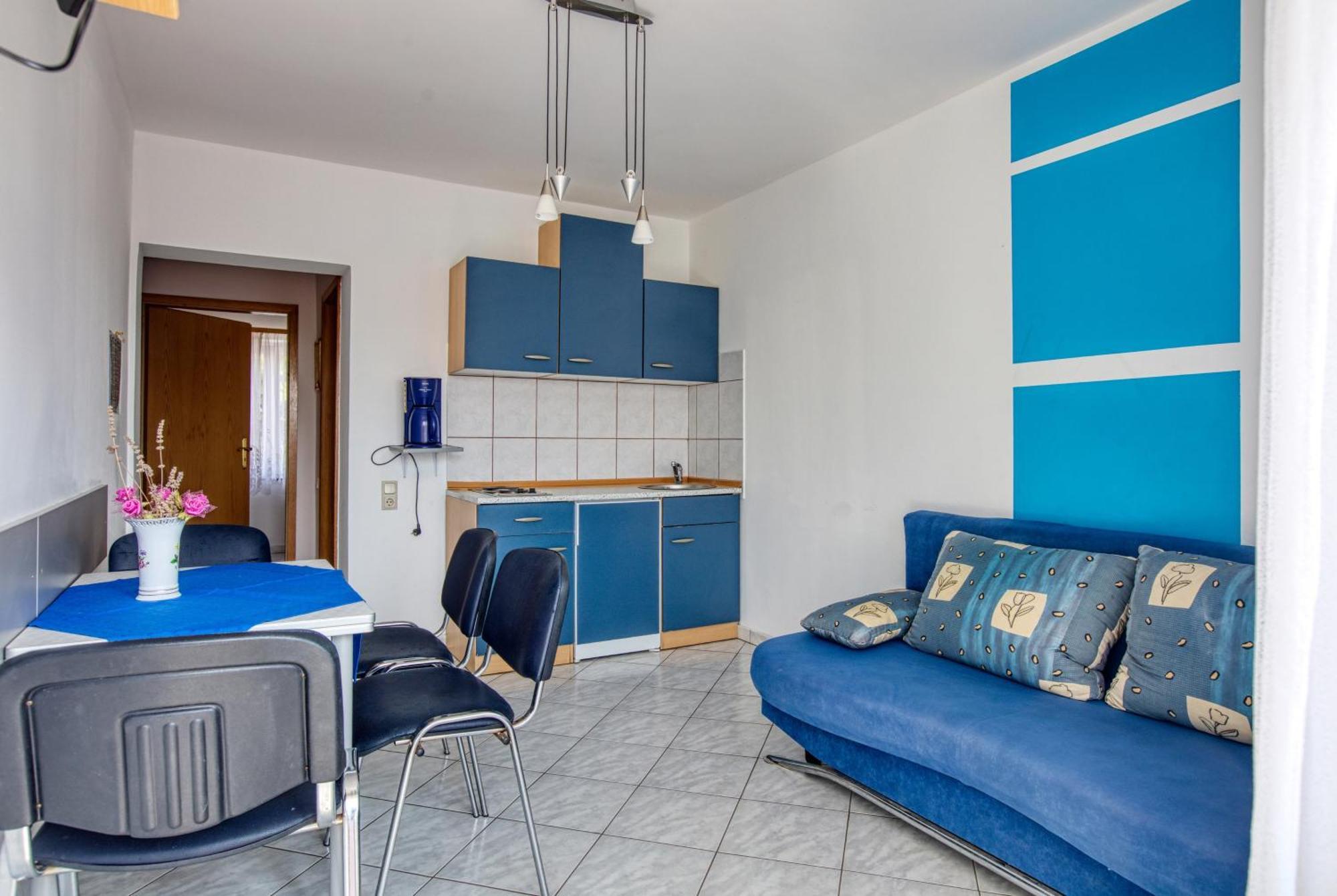 Apartments With A Parking Space Vodice - 6178 Room photo