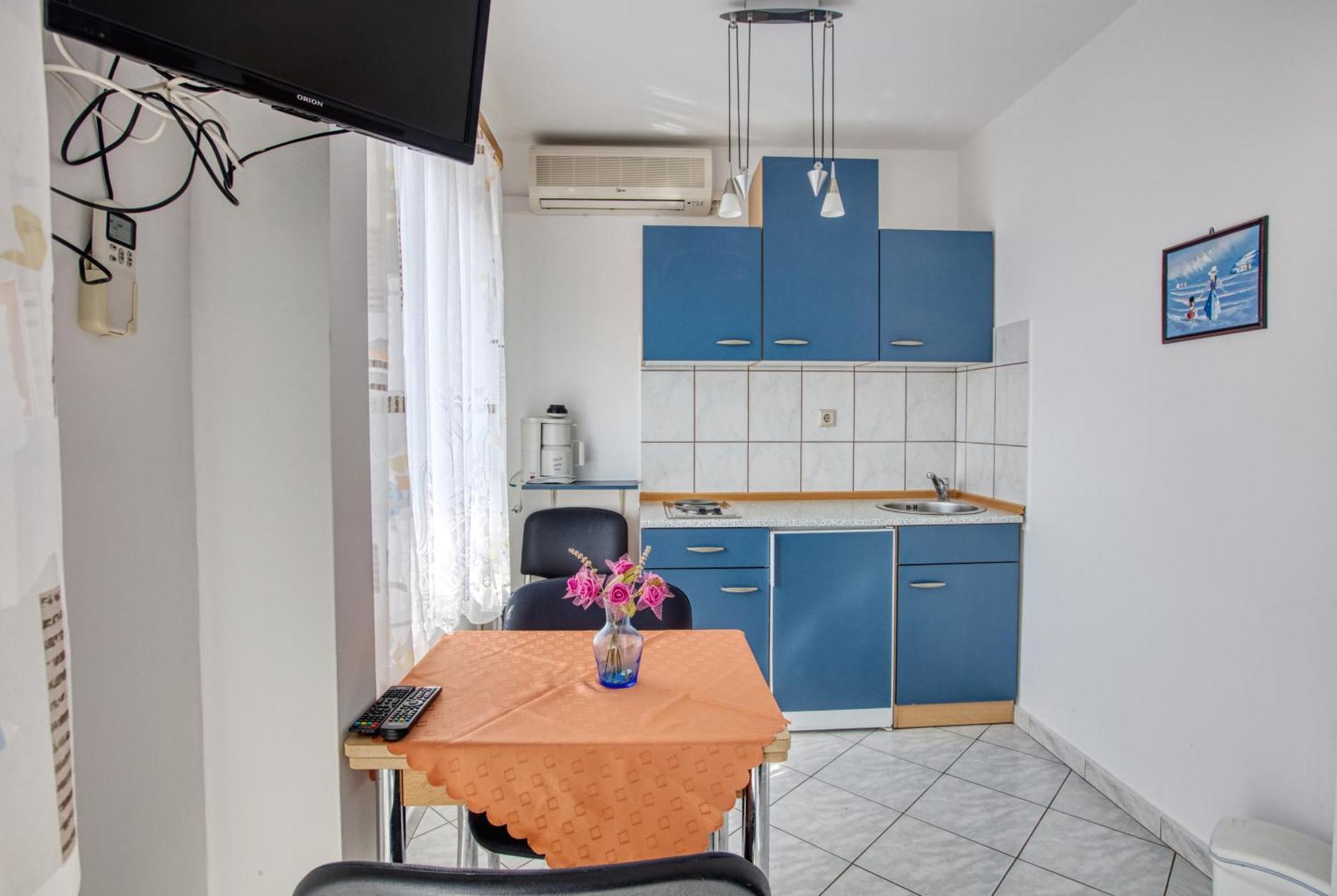 Apartments With A Parking Space Vodice - 6178 Room photo