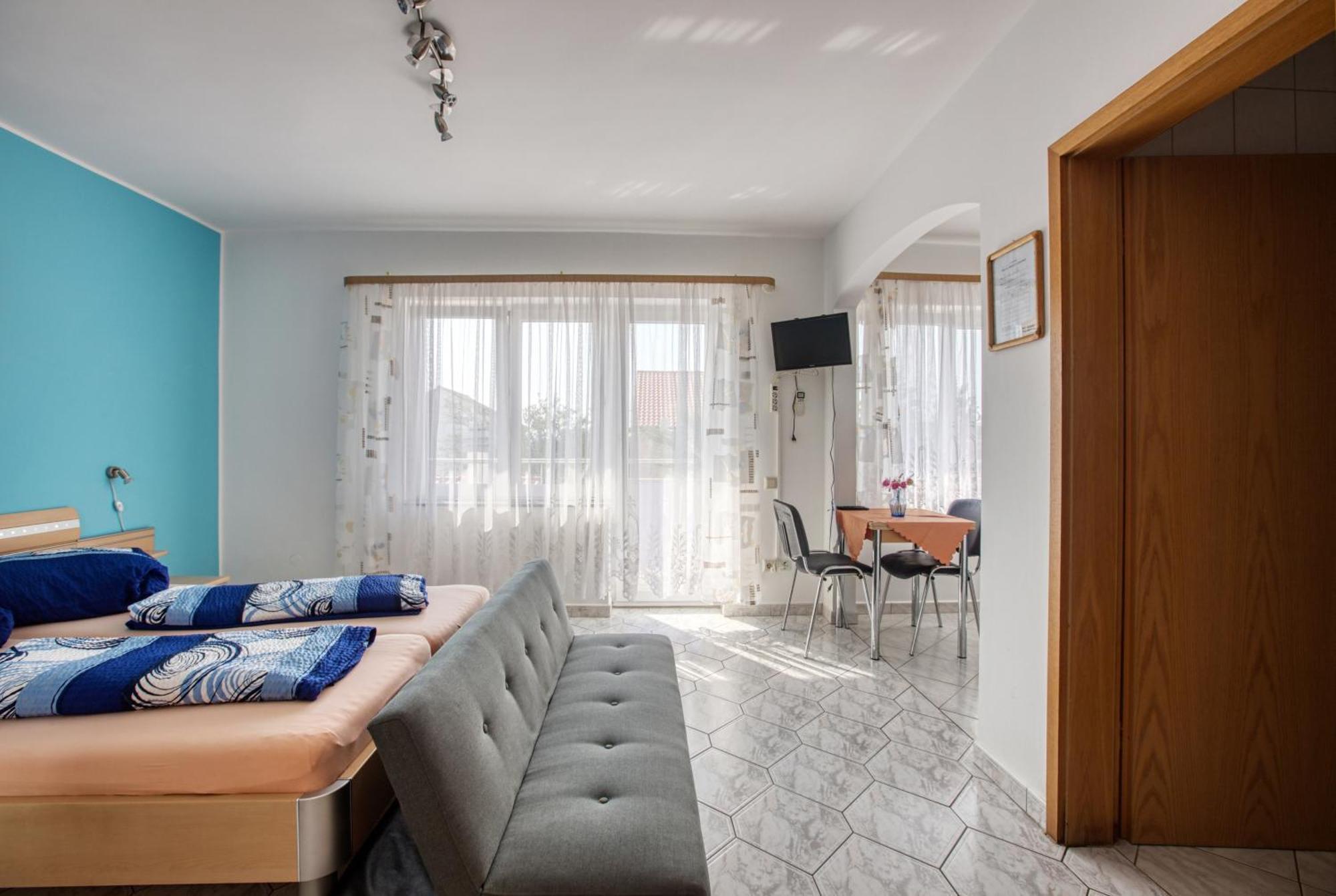 Apartments With A Parking Space Vodice - 6178 Room photo