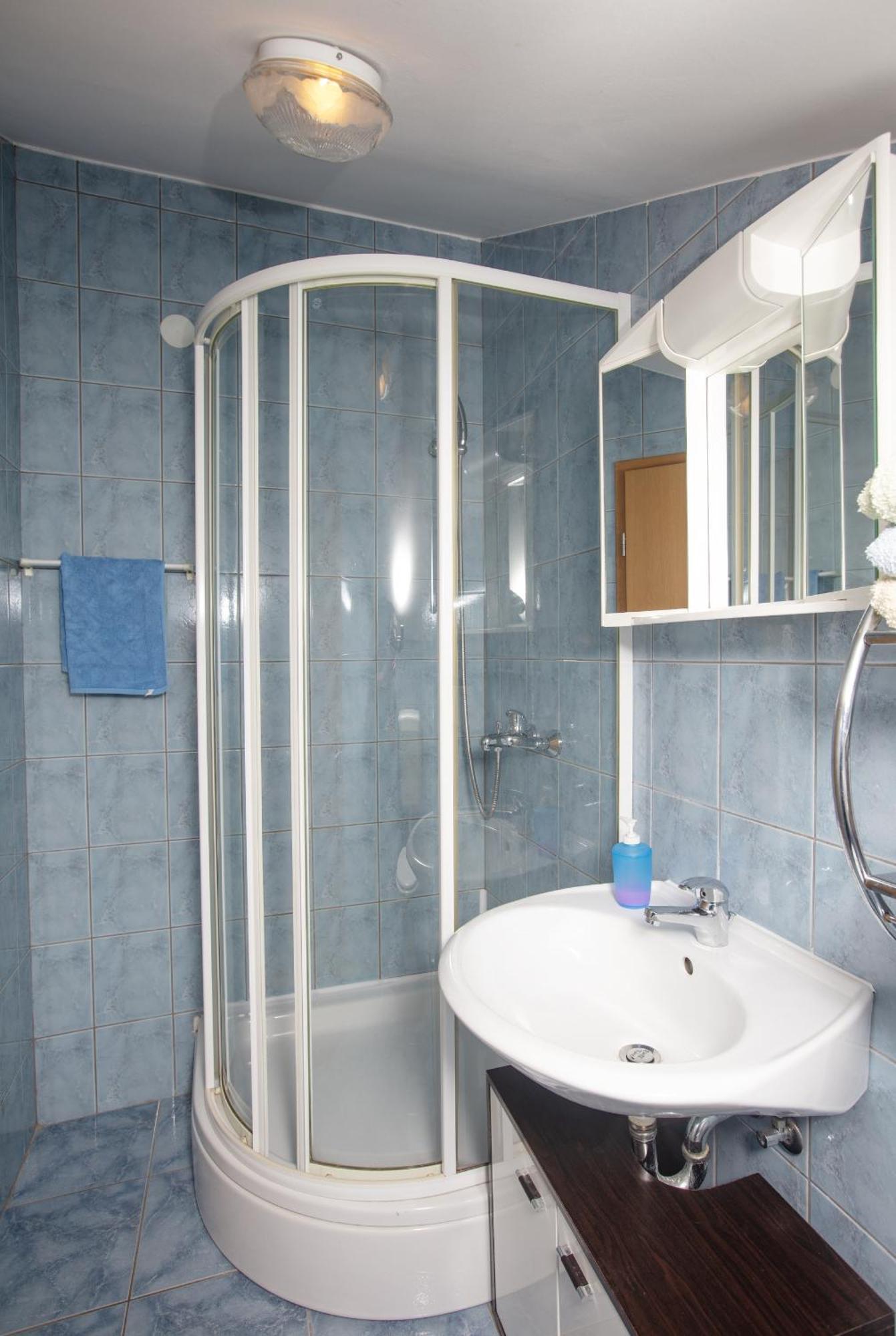 Apartments With A Parking Space Vodice - 6178 Room photo